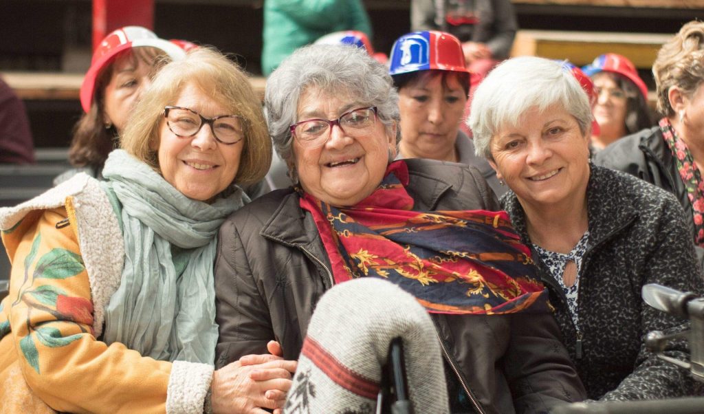 Pensionados y pensionadas de Chile reciben el Aguinaldo de Fiestas Patrias 2026 de $25.280