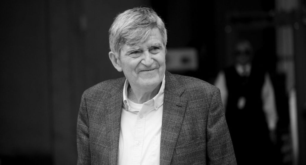 **Camilo Escalona, expresidente del Senado e histórico dirigente del Partido Socialista, falleció a los 71 años.**